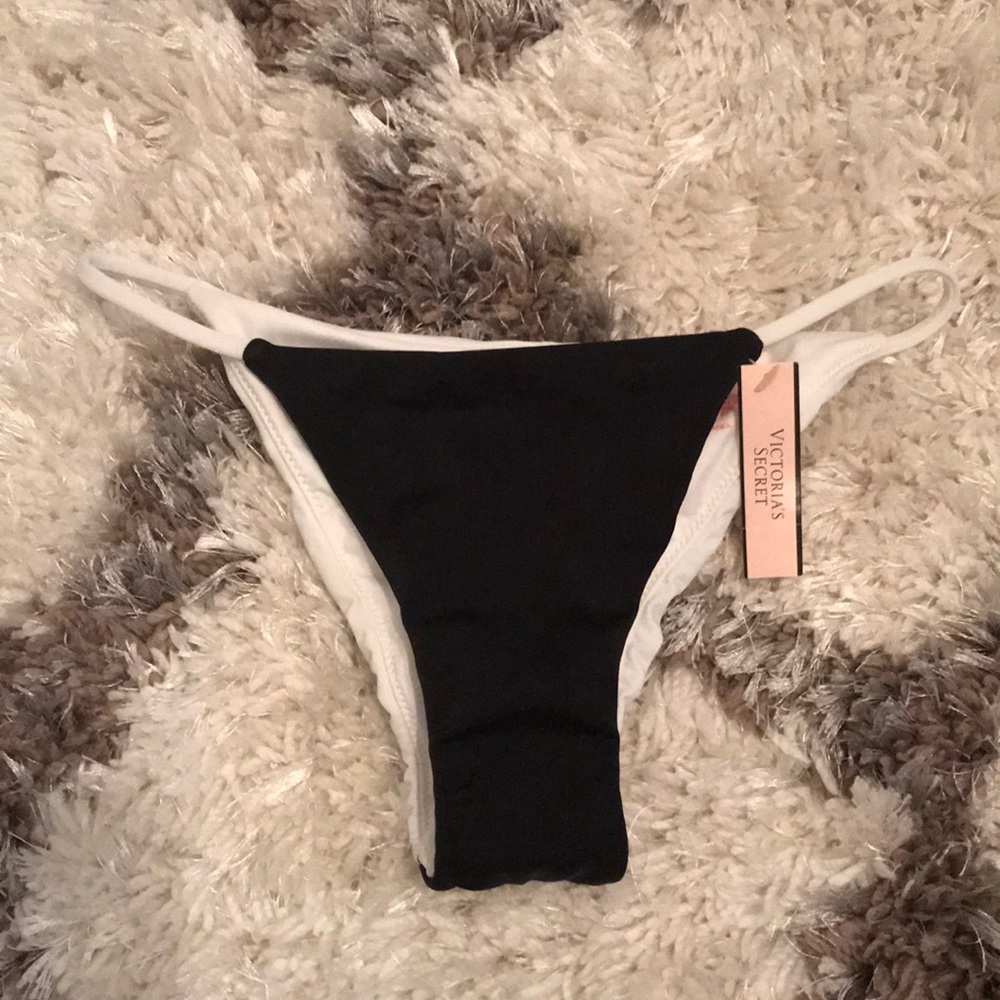 Victorias Secret bikini bottom NWT!